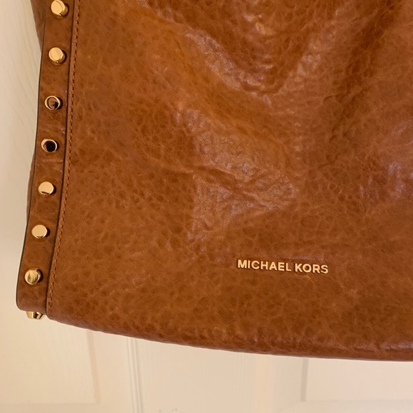 NWOT Michael Kors Newbury Studded Leather Tote - Picture 3 of 8